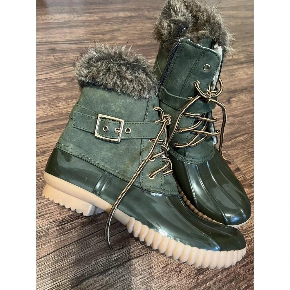 Nature Breeze Women's Winter Duck Boots Size 8.5 Buckle/Lace Up Rubber Foot